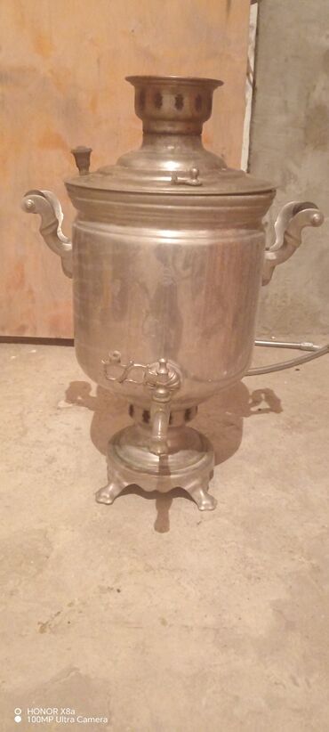 самовар штамп ссср: Klassik metal samovar - Material: cilalı metal/kəskin konturlu gövdə