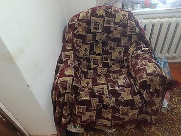 чехол на диваны: Продаю комплект покрывал на два дивана и два кресла.Производство — 3