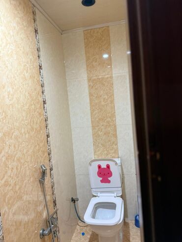 Uzunmüddətli kirayə mənzillər: Abşeron, Gənclər şəhərciyində 10/4 mərtəbədə yerləşən 3 otaqlı, əşyalı -da lalafo.az — 4 Uzunmüddətli kirayə mənzillər: Abşeron, Gənclər şəhərciyində 10/4 mərtəbədə yerləşən 3 otaqlı, əşyalı — 4