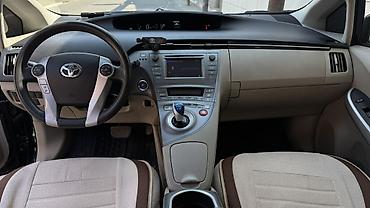 Toyota: Toyota Prius: 2015 г., 1.8 л, Вариатор, Гибрид, Хэтчбэк — 6