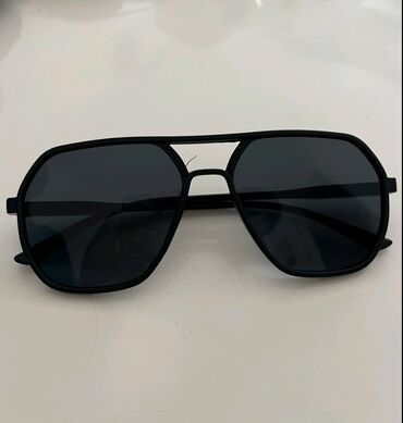 Naočare: Sunčane naočare - Sportski model: pravougaone polu-rimleš (ravan — 7