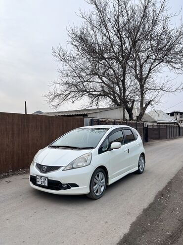 авто печ: Honda Fit: 2009 г., 1.5 л, Вариатор, Бензин