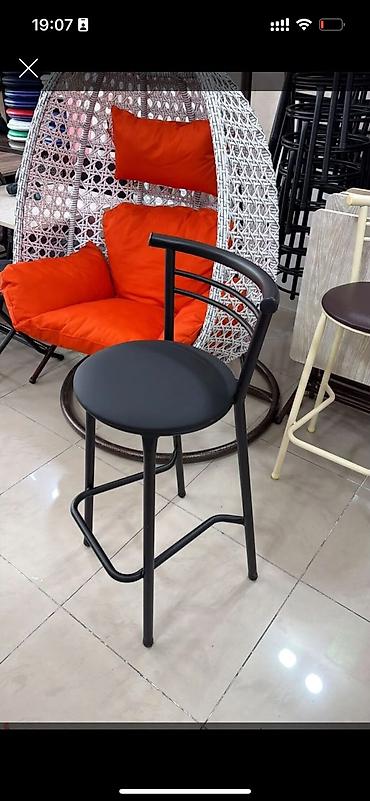 стол бу: Metall bar taburesi – müasir və zərif dizayn. - Rəng: mat qara - — 2