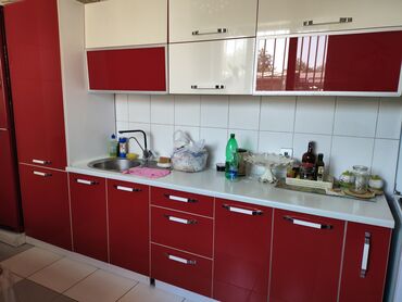 стулья раскладные: Продается кухонный гарнитур в отличном состоянии. Цена 50 000с