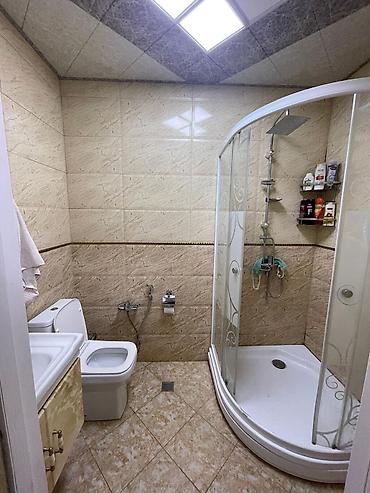 Квартиры: 3 otaqlı mənzil – geniş dəhliz və açıq balkon - Planlaşdırma: 3 ayrı — 8