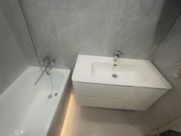 Сантехники: . Кафельщик. Кафельщик — 4