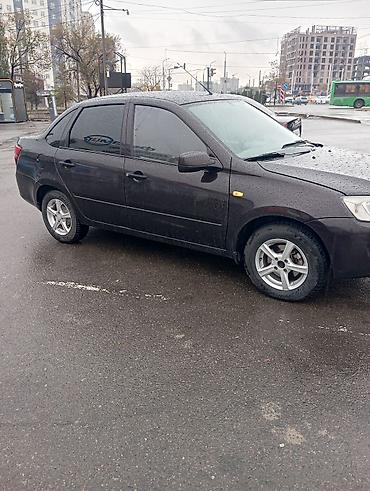 ВАЗ (ЛАДА): ВАЗ (ЛАДА) Granta: 2013 г., 1.6 л, Автомат, Газ, Седан — 2