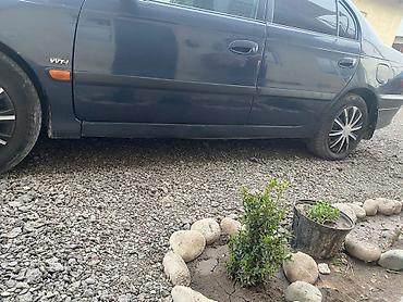 авто ярис: Toyota Avensis: 2000 г., 1.6 л, Механика, Бензин, Седан — 4
