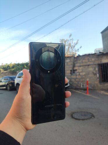 poco m6 8256 qiymeti: Honor X9a, 128 GB, rəng - Qara, Qırıq