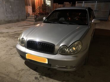 машины в аварийном состоянии: Hyundai Sonata: 2004 г., 2 л, Механика, Бензин, Седан