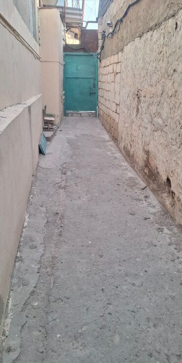 Həyət evləri və villaların satışı: Qaraçuxur qəs. 4 otaqlı, 160 kv. m, Kredit yoxdur, Orta təmir -da lalafo.az — 21 Həyət evləri və villaların satışı: Qaraçuxur qəs. 4 otaqlı, 160 kv. m, Kredit yoxdur, Orta təmir — 21