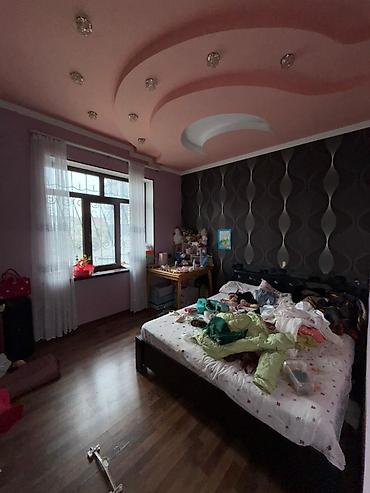 Продажа коттеджей и домов: 🏡 Продаётся: 2-этажный особняк с подвалом — 400 м² 📍 Локация: Бишкек — 25