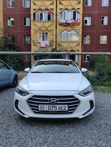 corolla runx: Hyundai Avante: 2017 г., 1.6 л, Автомат, Бензин, Седан
