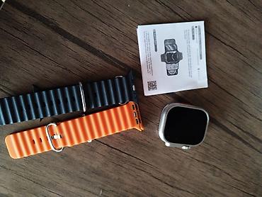 Smart saatlar: Ağ rəngli korpusa malik Watch Ultra modeli ağıllı saat. Saatın korpusu — 3