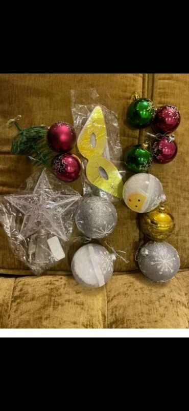 yolka 2023: Yeni il/iynəyarpaq ağacı üçün bər-bəzək dəsti - Müxtəlif rəng və