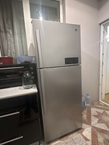 Посудомоечные машины: LG iki qapılı soyuducu (üst hissədə dondurucu). Rəng: inox/gümüş