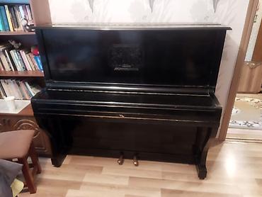 piano stul: Upright pianino – klassik qara korpus, dekorativ ön panel naxışlı — 2