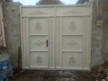 Giriş qapıları: Metall seyf qapılar – klassik naxışlı dizayn və gücləndirilmiş — 14