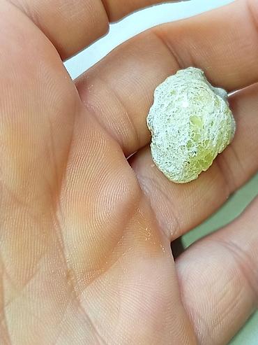 eboksit satilir: Bruccite mineralı limon sarısı Pakistandan — 3