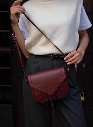 Çantalar: Çiyin çantası, Yeni — 4