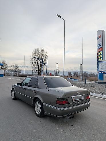 Mercedes-Benz: Mercedes-Benz W124: 1994 г., 2.2 л, Автомат, Бензин, Седан — 5
