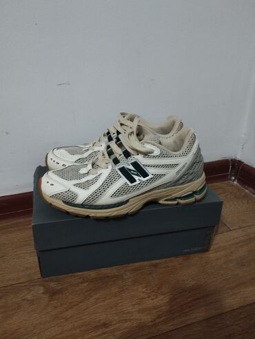 одежда и обувь: Мужские кроссовки, 42.5, New Balance, Б/у, цвет - Белый, Самовывоз, Платная доставка