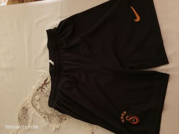 Şortlar: Şort, Nike, M (EU 38), rəng - Qara