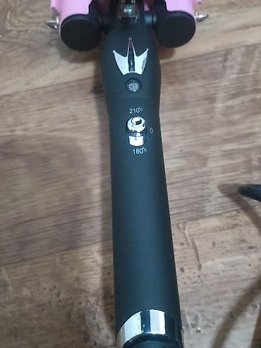 Figaro za kosu: Figaro-Trostruki uvijac za talasastu kosu je potpuno ispravan, u — 11