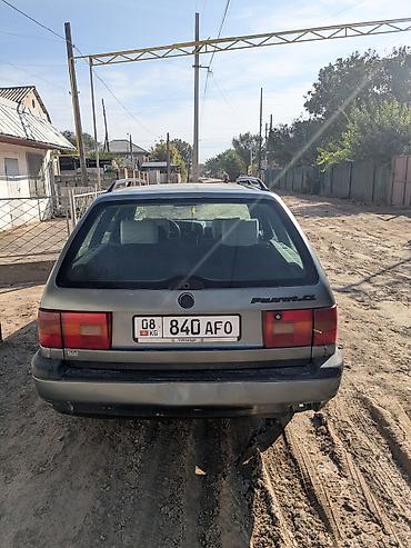 Volkswagen: Volkswagen Passat Variant: 1994 г., Универсал — 3