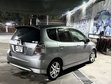 Honda: Honda Fit: 2007 г., 1.3 л, Вариатор, Бензин, Хэтчбэк