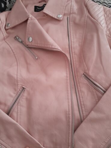Куртки: Женская куртка цвет - Розовый