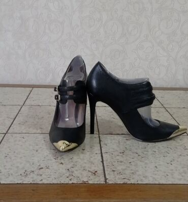 108 объявлений | lalafo.kg: Женские туфли из США. Каблук 10см. Фирма enzo angiolini.размер 35.5