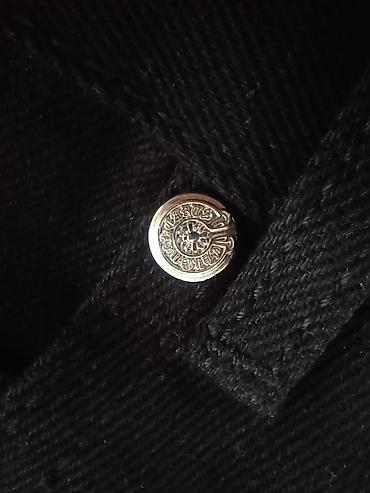 Джинсы: Черные джинсы Chrome Hearts-карго с накладками-крестами.Торг уместен — 9