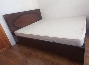 xırdalan mebel: Двуспальная кровать, С матрасом