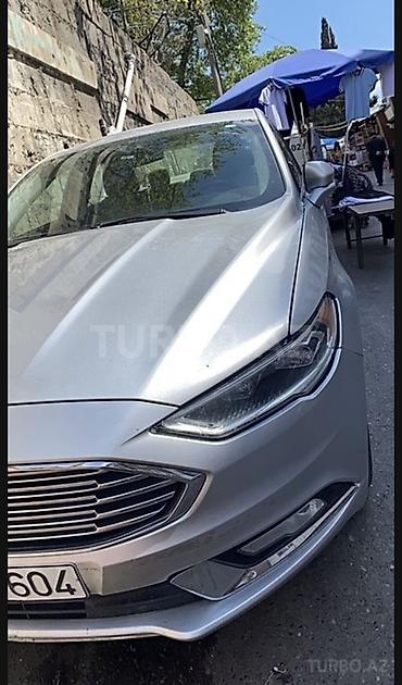 Avtomobil salonu üçün digər detallar: Ford Fusion — 9