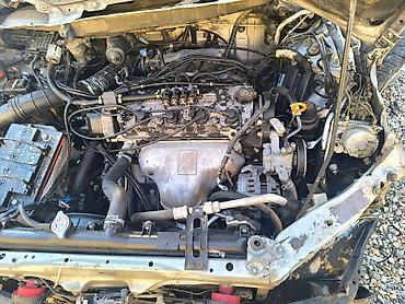 разбитые авто: Honda Odyssey: 1998 г., 2.3 л, Газ — 4