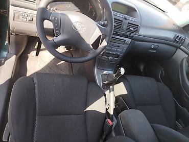 саната желтый: Toyota Avensis: 2004 г., 1.8 л, Механика, Бензин, Универсал — 5