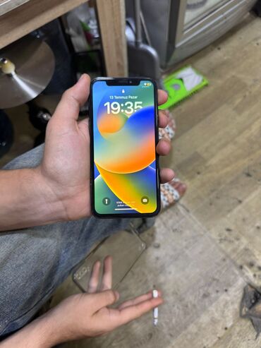 işlenmiş qaz: IPhone X, 64 GB, Qara, Face ID