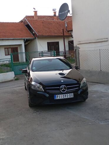Mercedes-Benz: Mercedes-Benz A 180: 1.4 l | 2014 г. Hečbek — 2