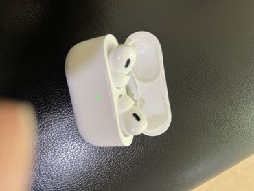 aırpod: Model: airpods pro2 6 aydir alinib, 5-6defe istifade edilib