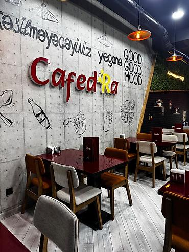 restoran: Elmlər metrosunun və Bakı Dövlət Universitetinin düz yaxınlığında — 10