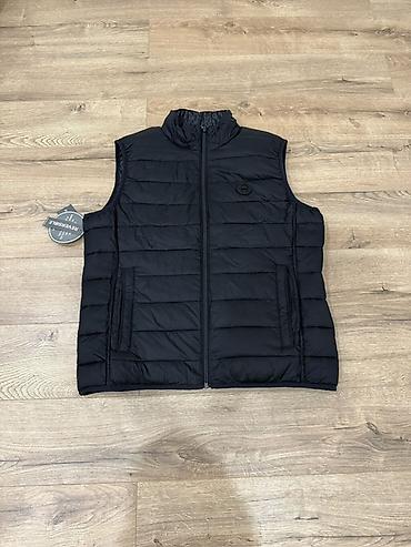 pull and: Мужская (двухсторонняя) безрукавка Michael Kors Две в наличии!!! — 2