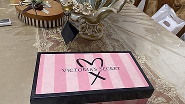 stringer alt geyimi: Victoria’s Secret qadın iç geyim dəsti Məhsulun tərkibi və dizaynı: - — 4