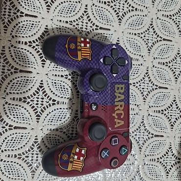 Верхняя одежда: PS4 Dualshock təcili satılır!!! vinil barca əyri ola bilər əl işidi — 1
