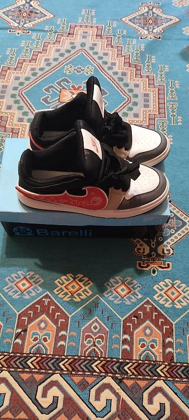 nike corab: Razmer 44 qedir 43 - Model: aşağı profilli basketbol tərzində uşaq — 4