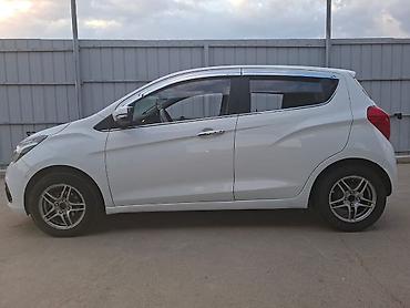 sonata d8: Chevrolet Spark: 2017 г., 1 л, Автомат, Бензин, Хэтчбэк — 2