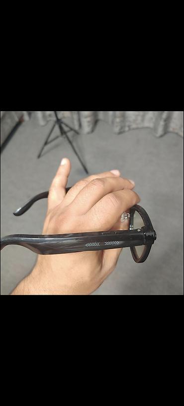 Eynəklər: İstifadə olunmayib 200 azn alunib. Smart eynək – Bluetooth — 3