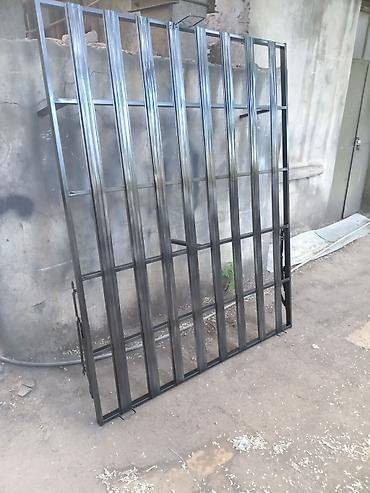 Məhsul: Metal karkaslı modul rəf/divar bölücü Təsvir: - Qara toz boya