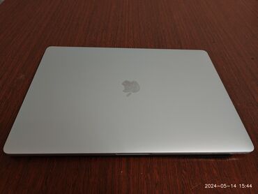 зарядка для macbook: Ультрабук, Apple, 16 ГБ ОЗУ, Intel Core i7, 15.4 ", Б/у, Для несложных задач, память SSD