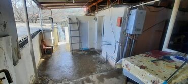 20-ci sahə 3 otaqlı, 90 kv. m, Orta təmir